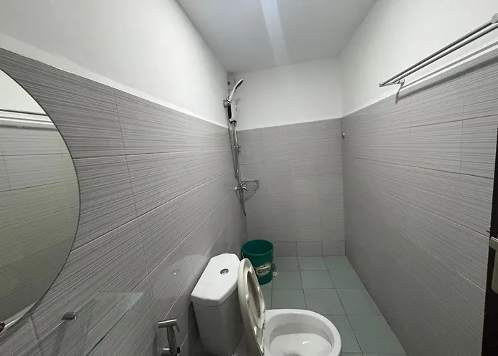 Near Mactan Intl Airport Flyin Staycation Lapu-Lapu City